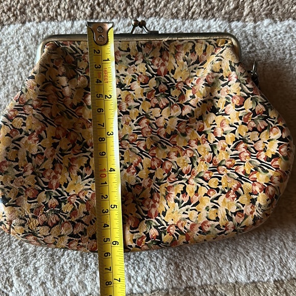 Patricia Nash Clutch purse used one season. - Picture 9 of 9